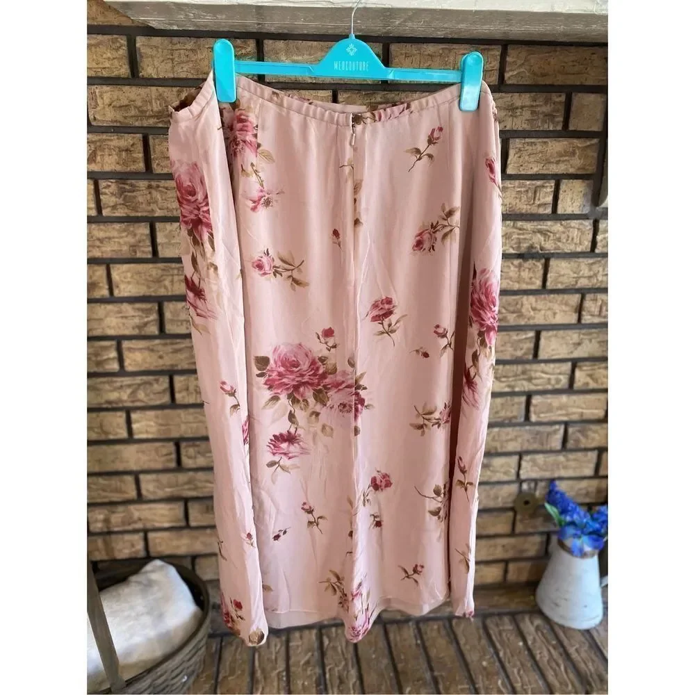 Cynthia Howie Silk Floral Skirt‎